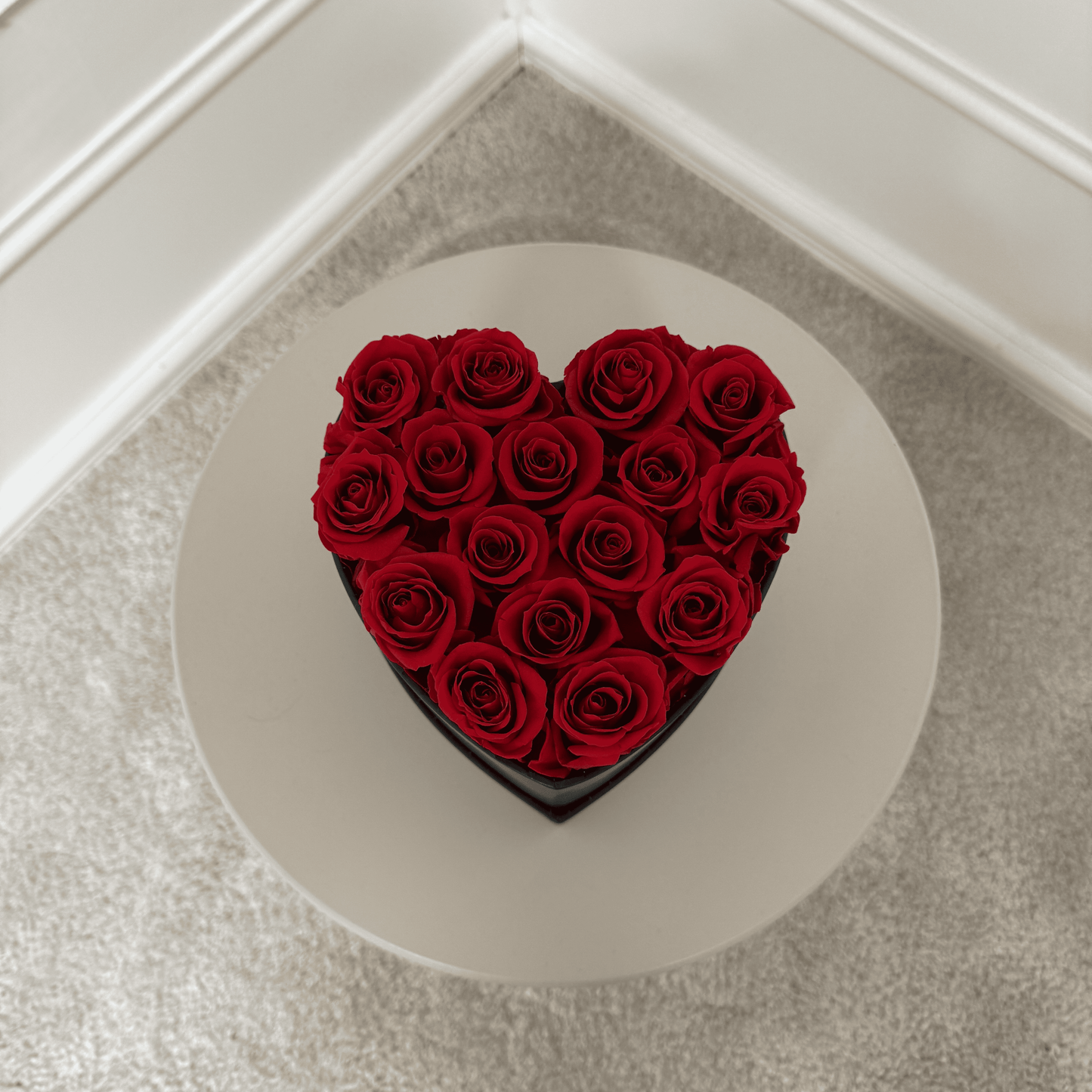 Box en cœur en roses éternelles