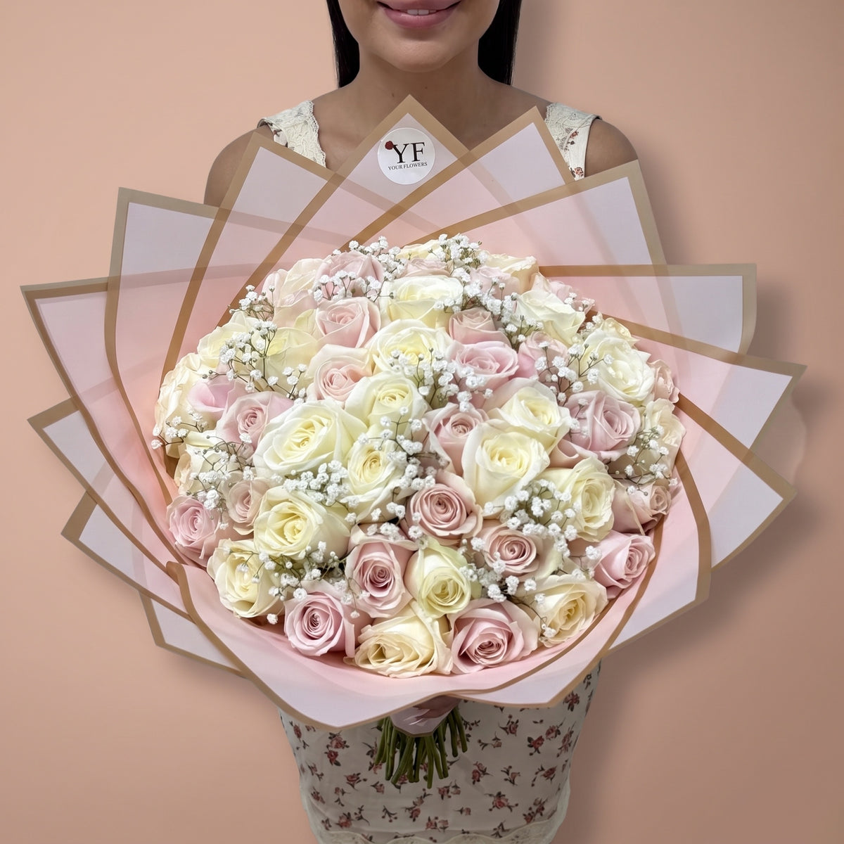 Bouquet Ambre, porté par notre fleuriste