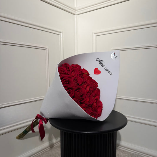 Bouquet Intemporel composé de roses artificielles premium au rendu naturel – Your Flowers