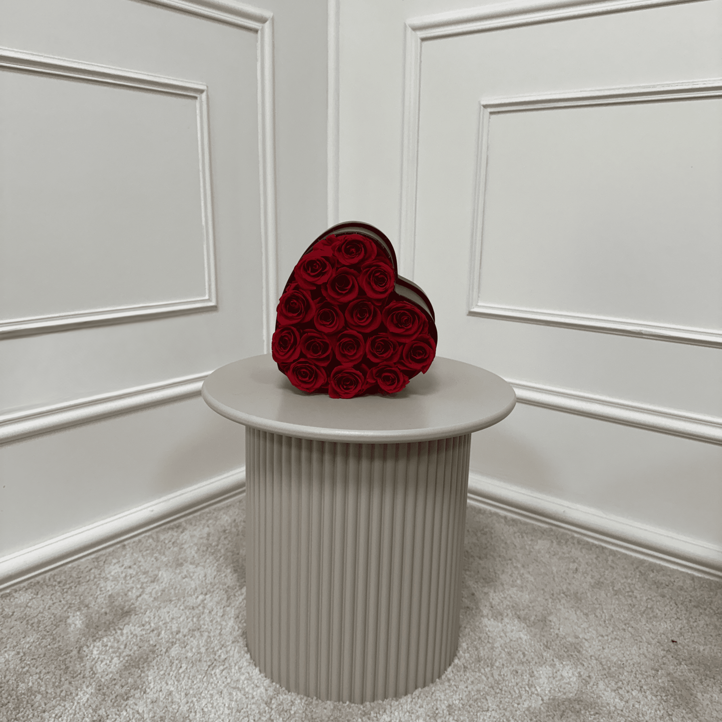 Box en cœur en roses éternelles