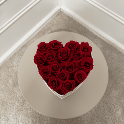 Box en cœur en roses éternelles