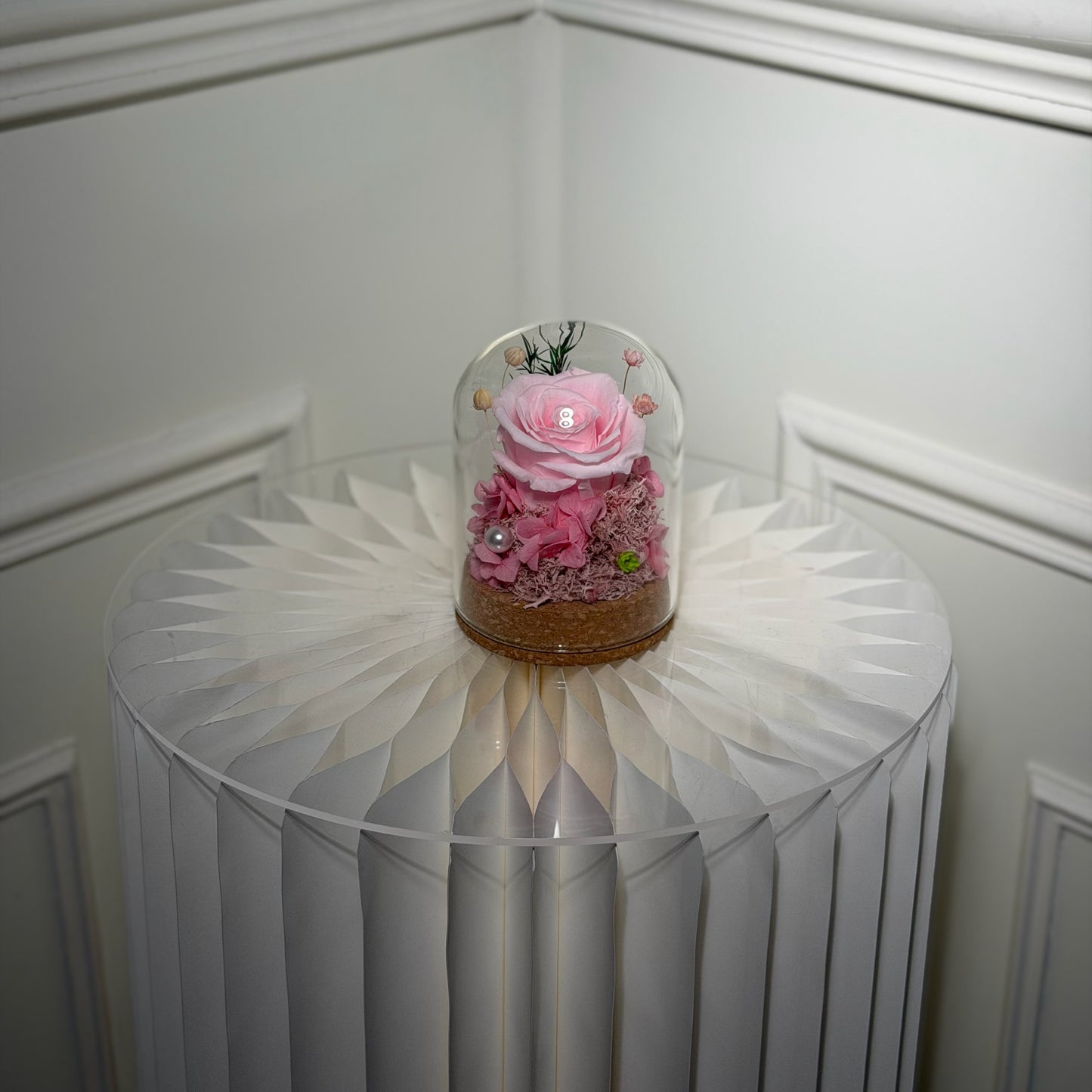 mini rose eternelle sous cloche rose decoration delicate