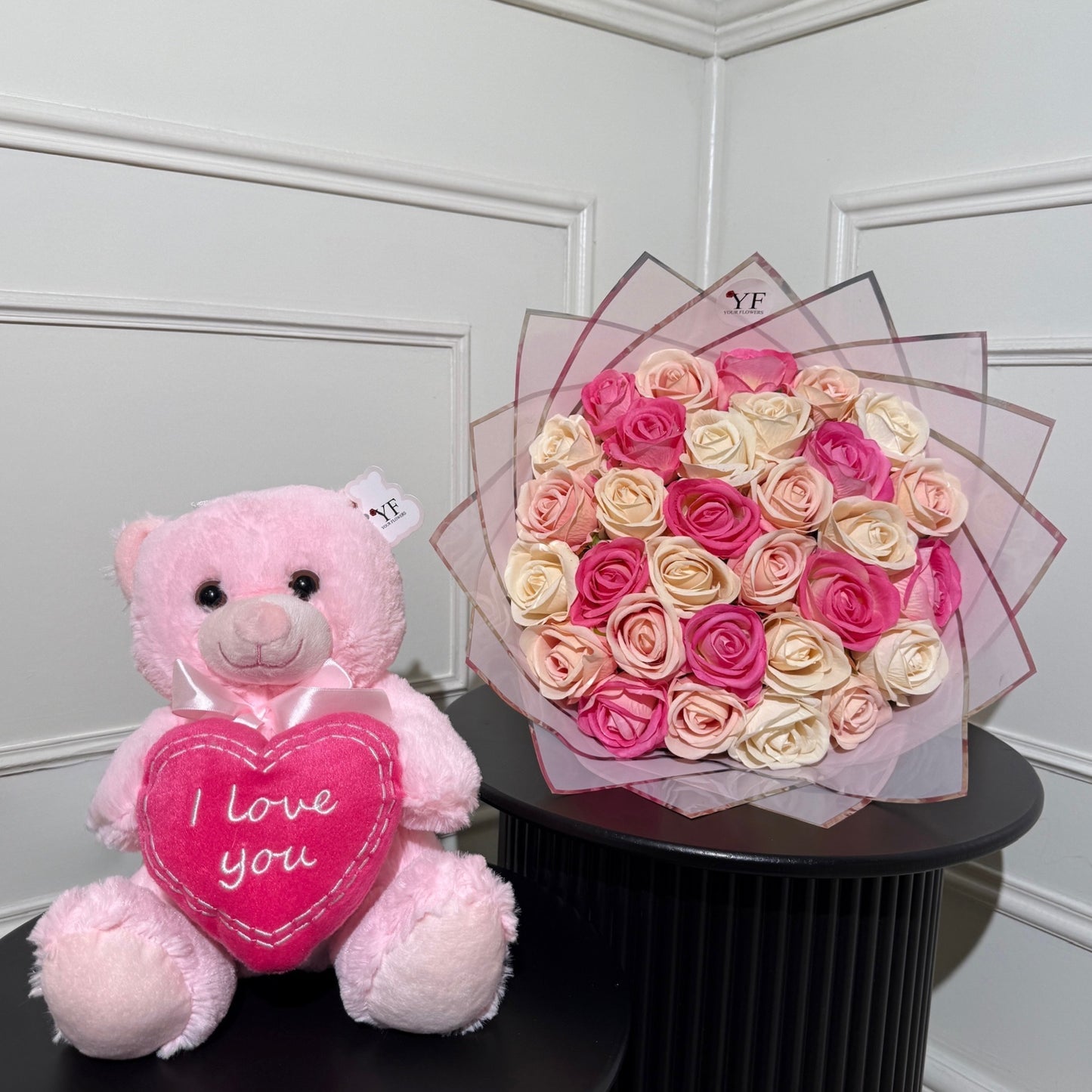 nounours rose i love you avec bouquet roses artificielles rose et blanc your flowers