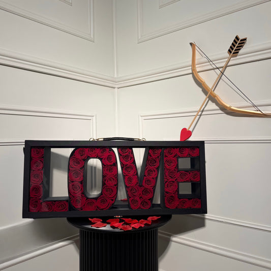 Mallette Love contenant des roses éternelles rouges, coffret romantique luxe – Your Flowers