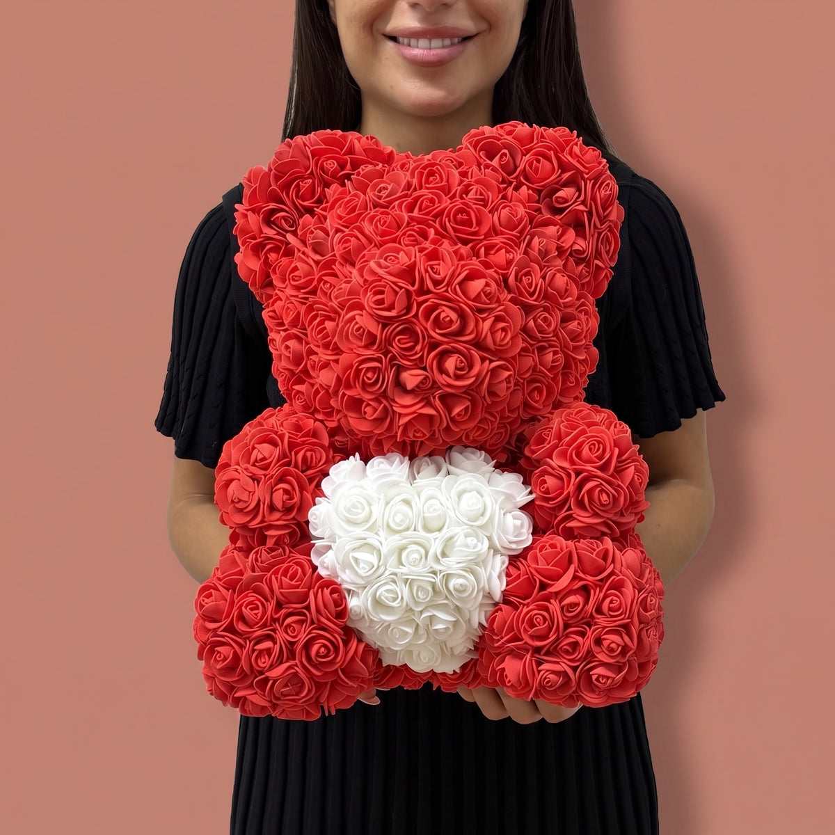 Ours en fleurs, rouge, porté par notre fleuriste