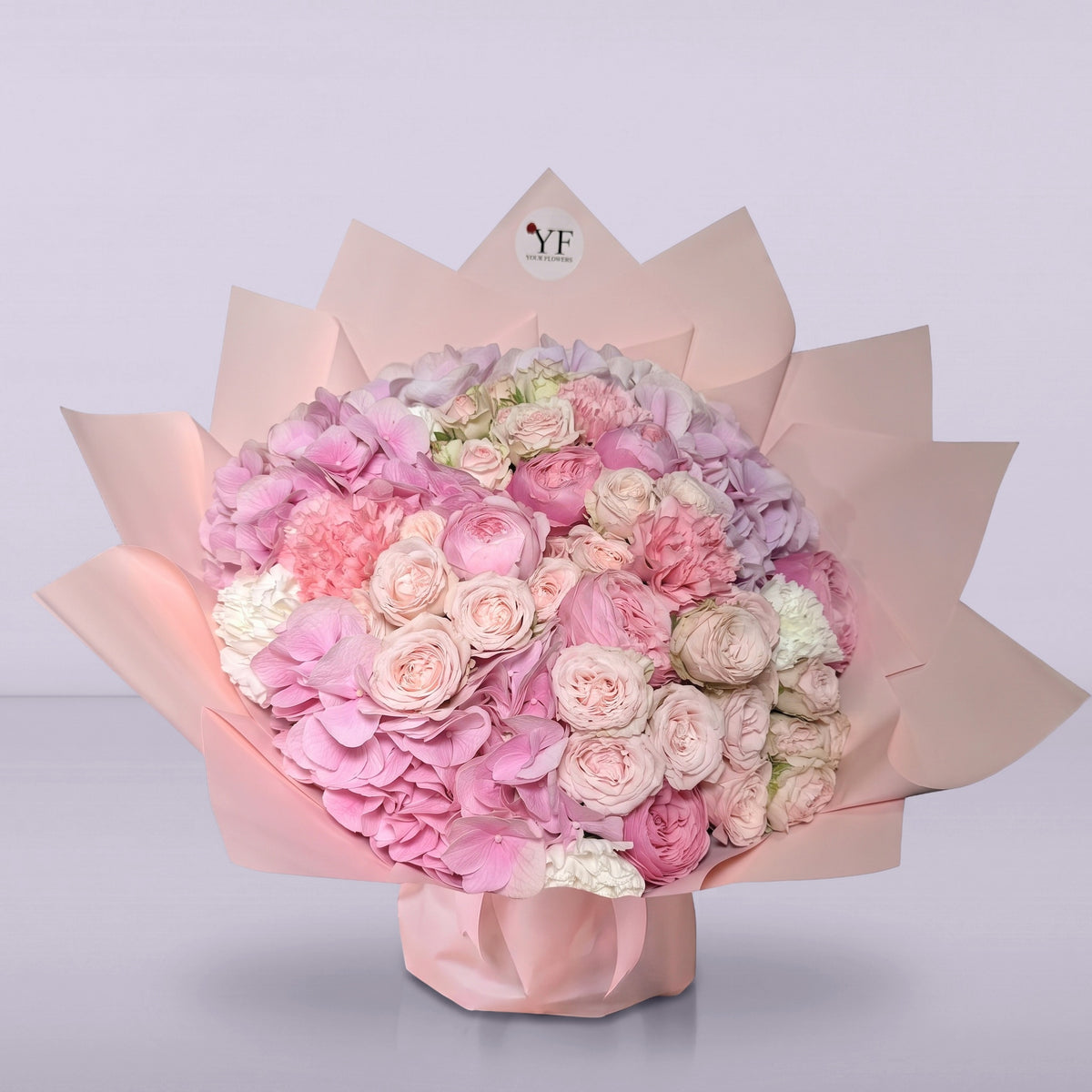 Bouquet Rosée d'Amour, seul sur fond studio