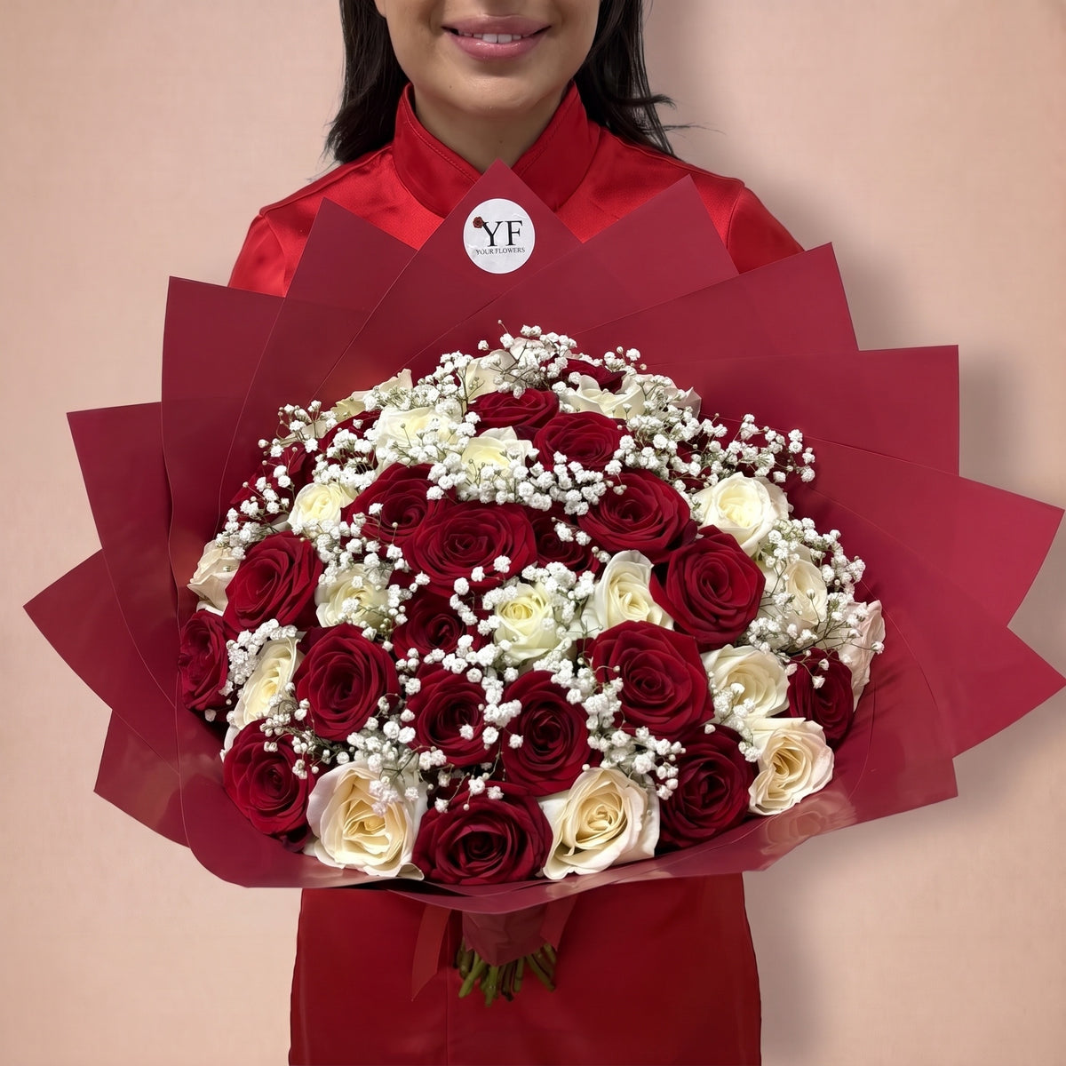 Bouquet Secret, porté par notre fleuriste